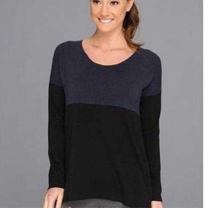 EUC - ALO Aura Colorblock High/Low Top Small